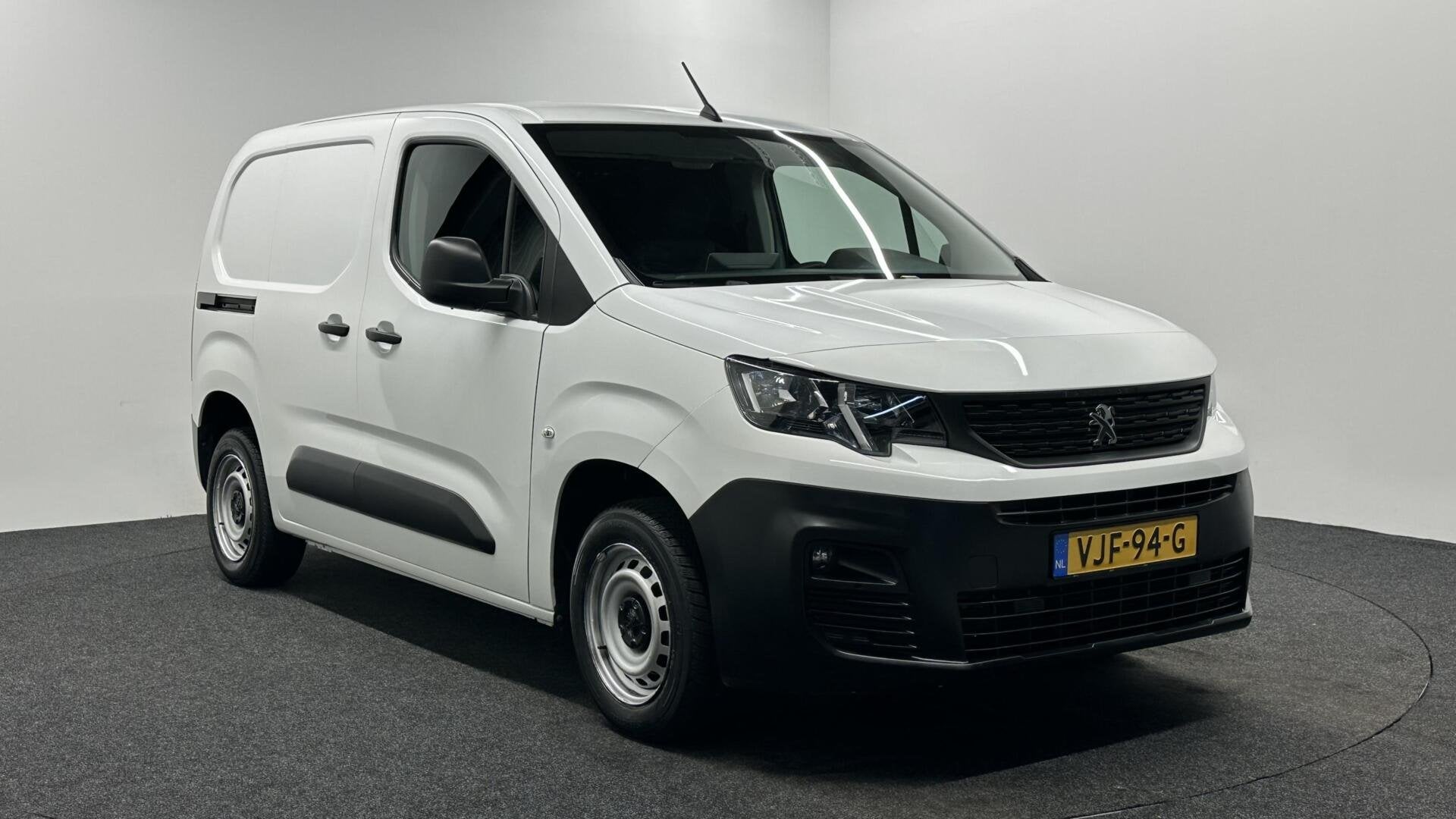 Peugeot Partner bestel 1.5 BlueHDI Premium AIRCO CRUISE CARP, Auto's, Stof, Gebruikt, 4 cilinders, Met garantie (alle)