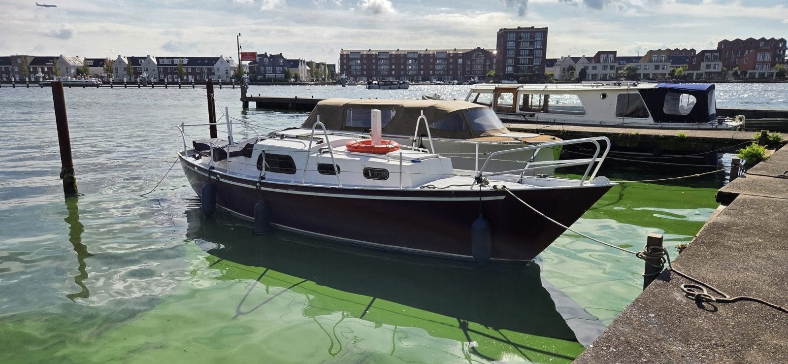 Sneekermeer 800 Stalen Kajuitboot, Watersport en Boten, Ophalen, Gebruikt, Staal, Buitenboordmotor
