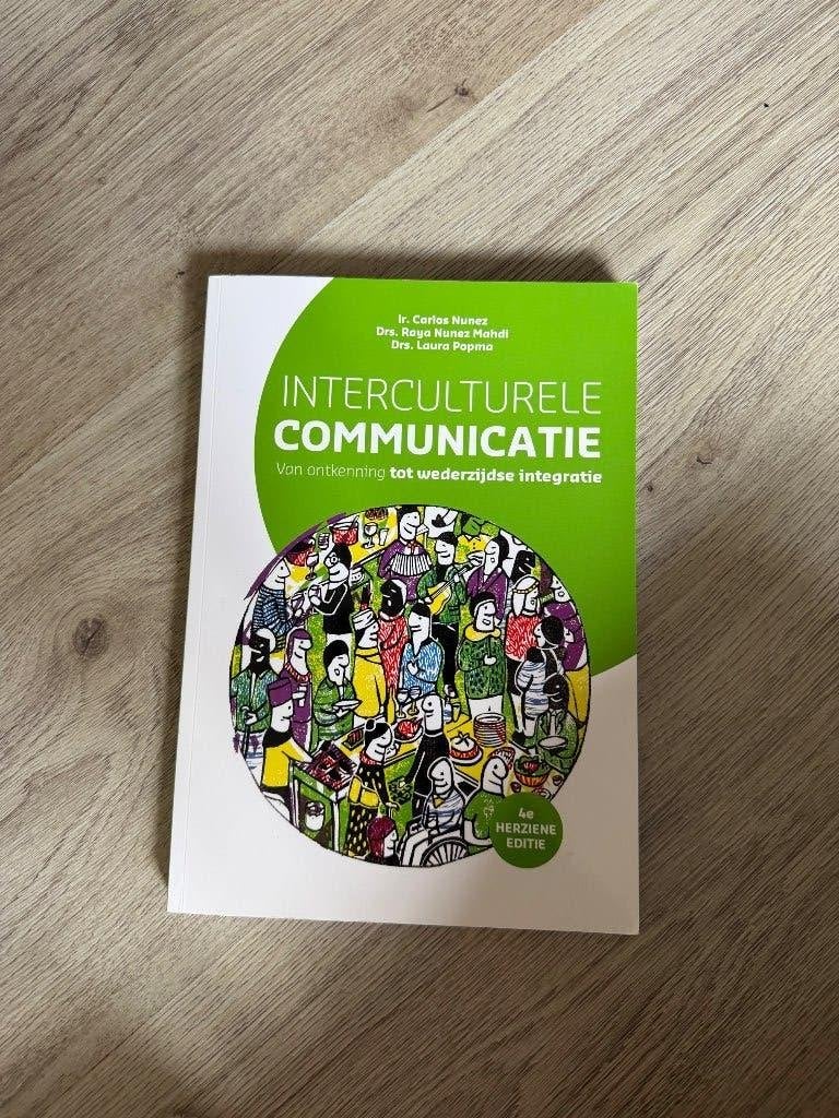 Studieboek Interculturele Communicatie, Boeken, Carlos Nunez, Zo goed als nieuw, Alpha, HBO
