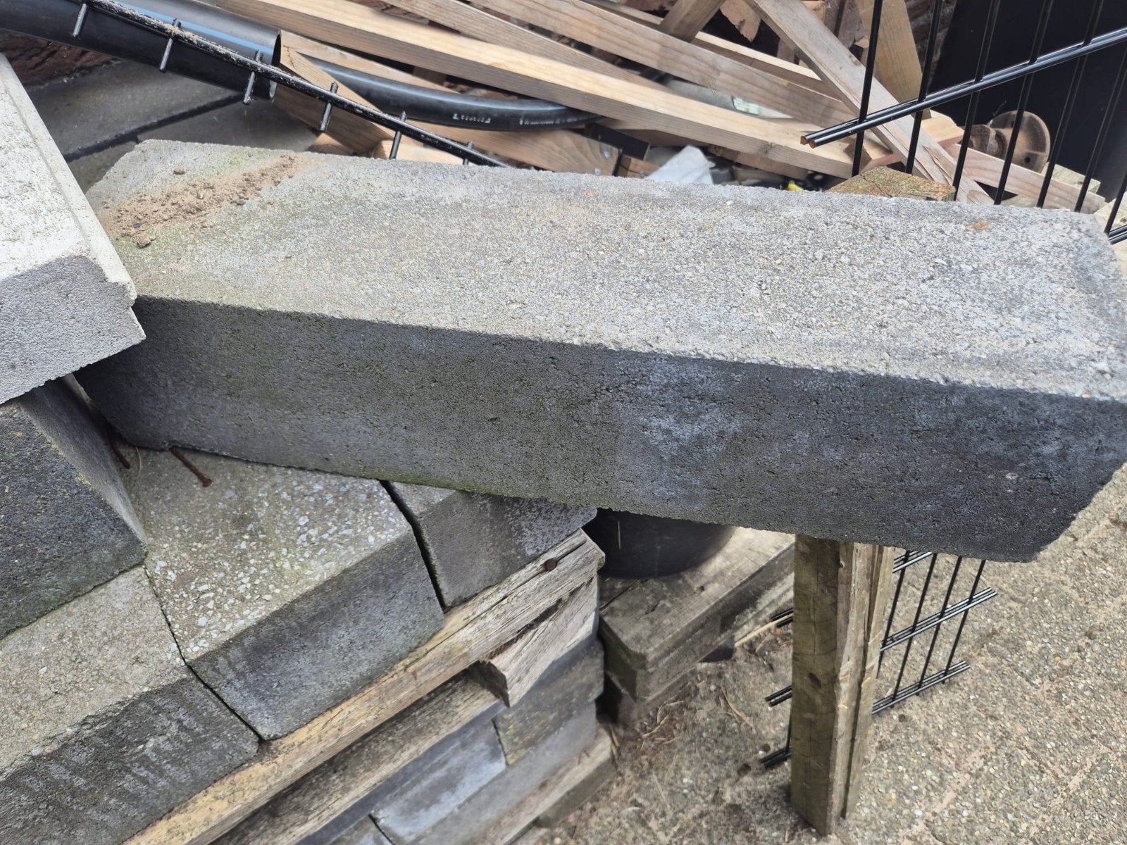 Beton stapelblokken 15x15x60 cm - 47 stuks gebruikt, Ophalen, Gebruikt, Beton