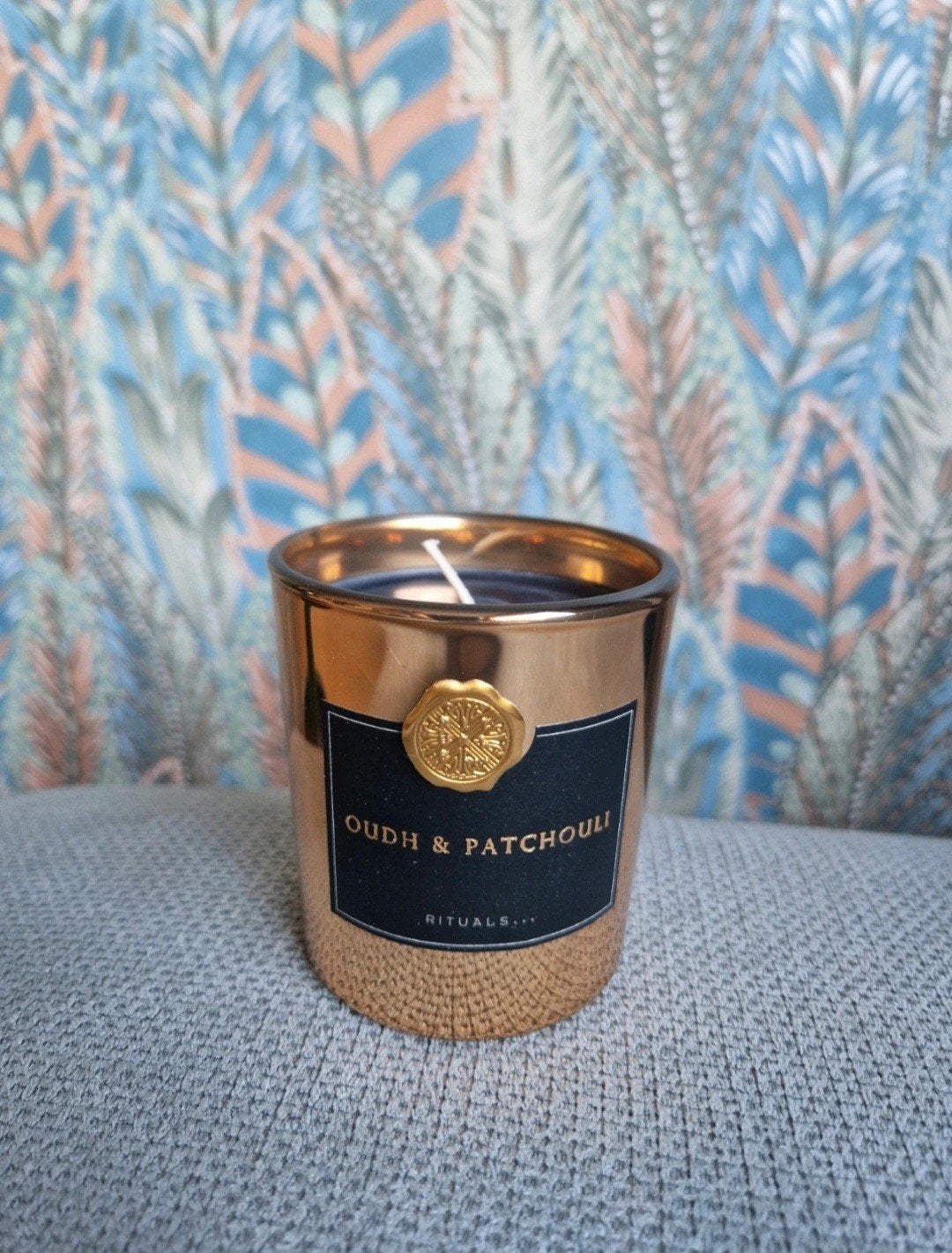 Rituals Oudh & Patchouli Geurkaars - 140g, Ophalen of Verzenden, Rituals, Kaars, Goud