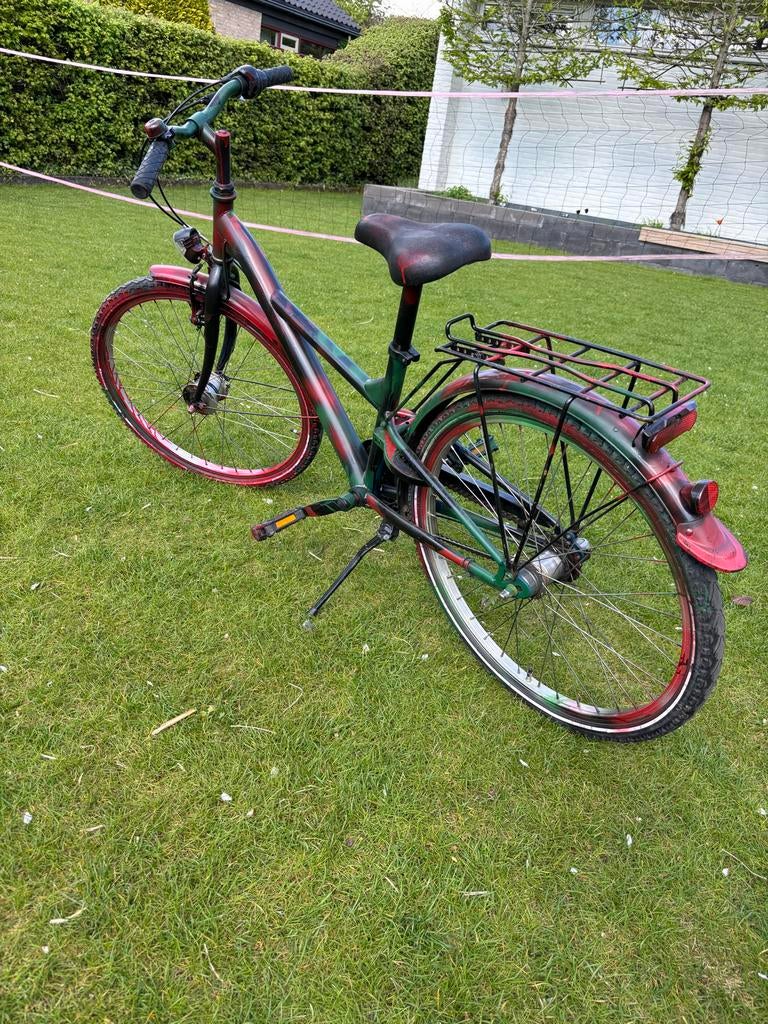 Nec fiets met graffiti, slot defect, maar rijdt prima, Ophalen, Gebruikt, Overige merken