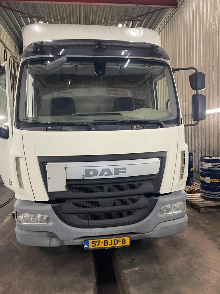 Daf LF 210 bakwagen met laadklep gesloten bak, 33 - 40 uur, Overige niveaus, Starter, Overige vormen