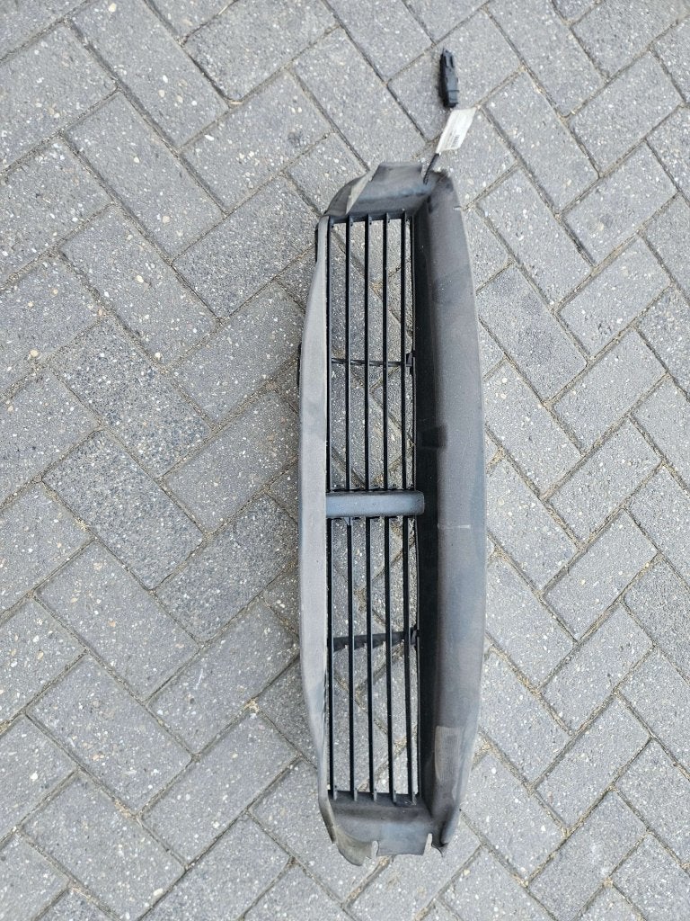 ORGINELE RADIATORGRILL VOLVO V60, Niet ingevuld, Gebruikt, Niet ingevuld, Ophalen of Verzenden