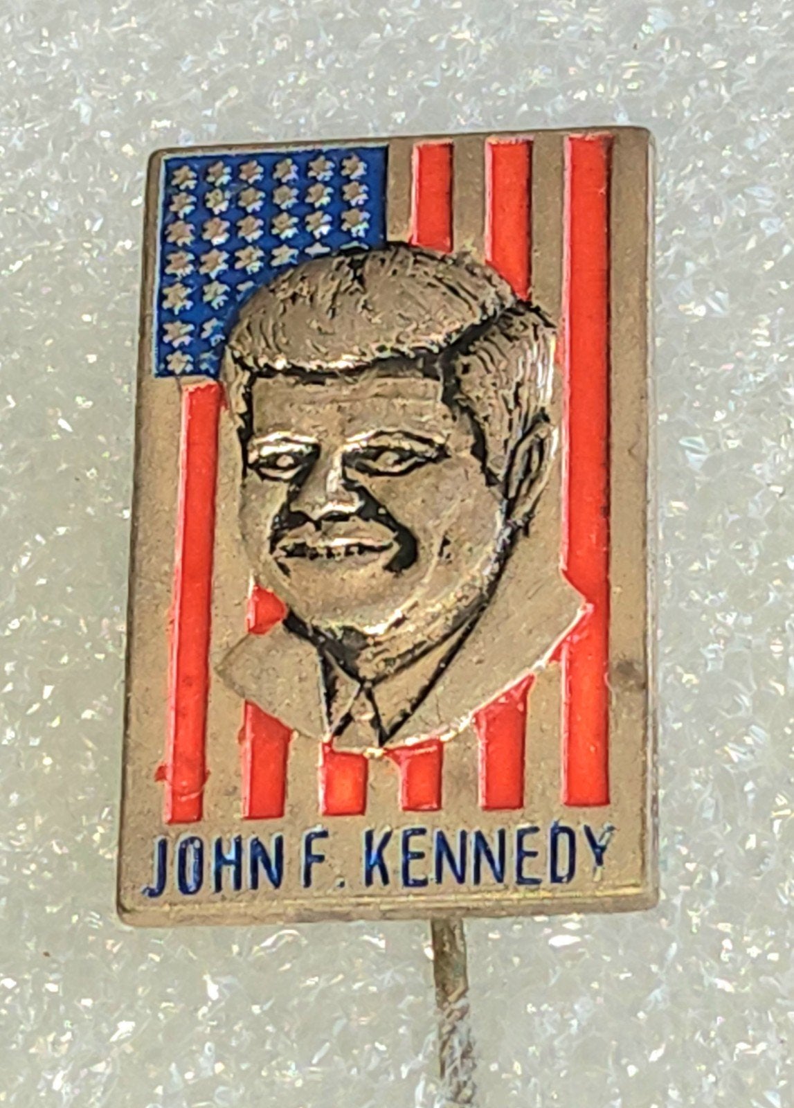Vintage Speldje John F. Kennedy Amerikaanse Vlag, Ophalen of Verzenden, Gebruikt, Overige onderwerpen, Speldje of Pin