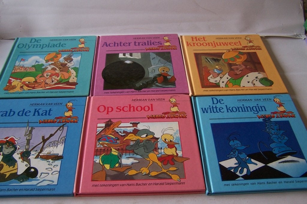 6 Alfred J Kwak boeken geschreven door Herman van Veen., Boeken, Ophalen of Verzenden, Zo goed als nieuw, Herman van Veen, Fictie algemeen