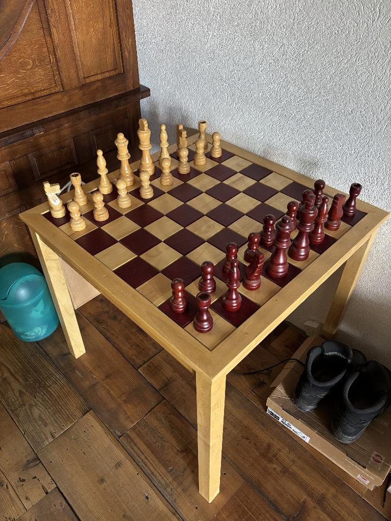 Schaak tafeltje, Een of twee spelers, Ophalen, Zo goed als nieuw, Onbekend