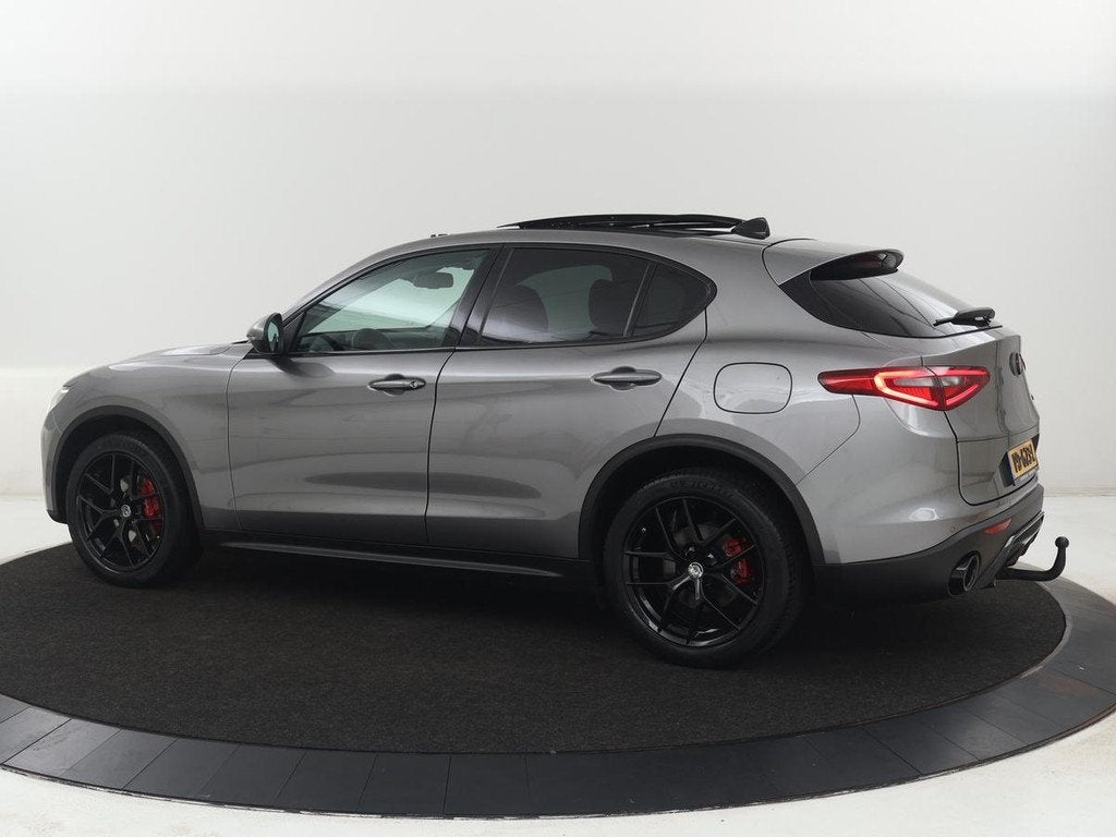 Alfa Romeo Stelvio 2.0 T AWD First Edition | Panoramadak | A, Auto's, Alfa Romeo, Automaat, Euro 6, 4 cilinders, Bedrijf