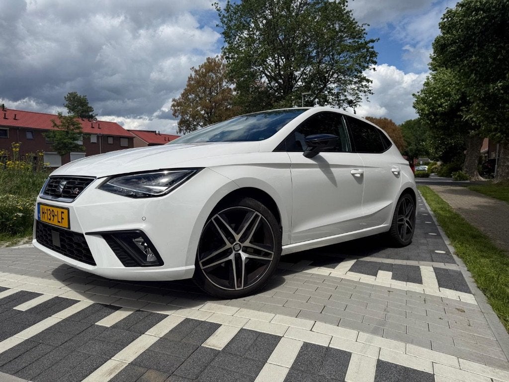 Seat Ibiza 1.0 TSI 115pk 2020 Wit, Auto's, Seat, Particulier, Ibiza, Achteruitrijcamera, Adaptieve lichten, Airbags, Android Auto