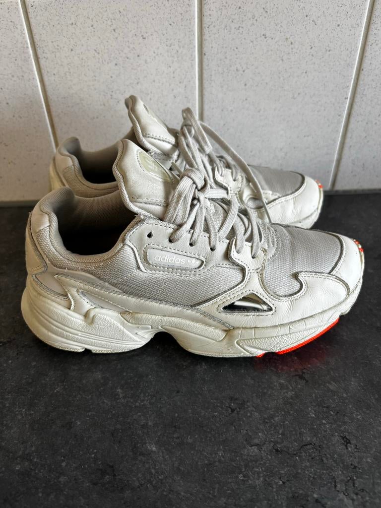 Adidas Falcon sneakers maat 38, Ophalen of Verzenden, Gedragen, Wit, Sneakers of Gympen