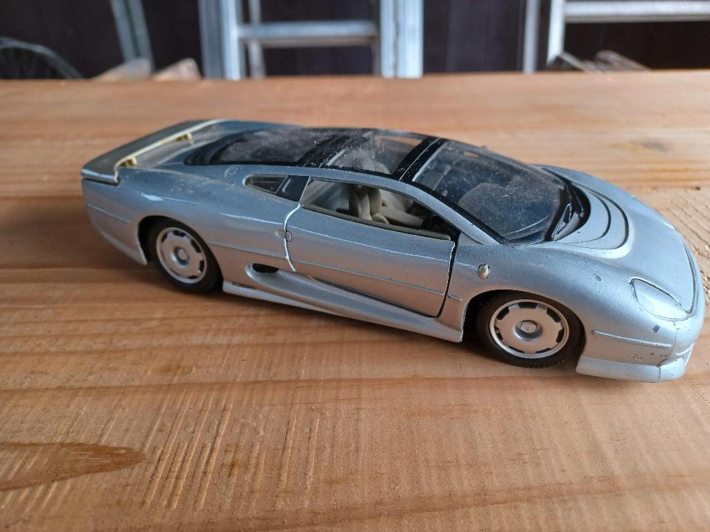 Jaguar 1op24, Hobby en Vrije tijd, Modelauto's | 1:24, Ophalen of Verzenden, Zo goed als nieuw, Auto, Overige merken
