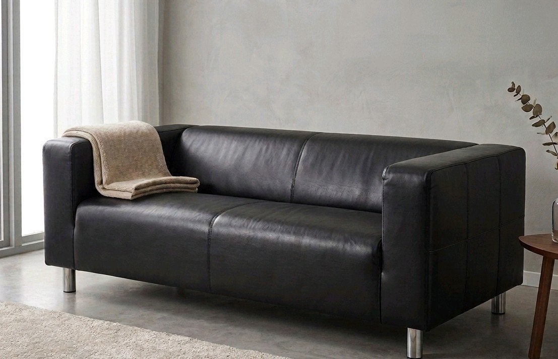 IKEA Klippan 2-persoons bank zwart leer, Huis en Inrichting, Banken | Bankstellen, Ophalen, Gebruikt, 150 tot 200 cm, Tweepersoons