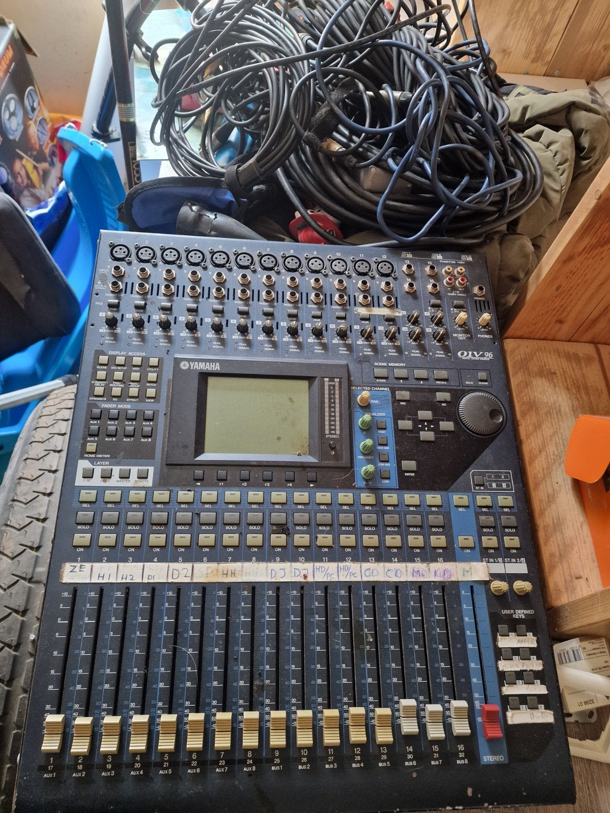 Yamaha O1V96 digitale mixer, Muziek en Instrumenten, Mengpanelen, Ophalen of Verzenden, Gebruikt, 20 kanalen of meer, Microfooningang