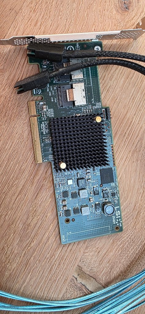LSI 9208-8i SAS/SATA HBA – IT Mode – 8-poorts PCIe contr, Ophalen, Gebruikt