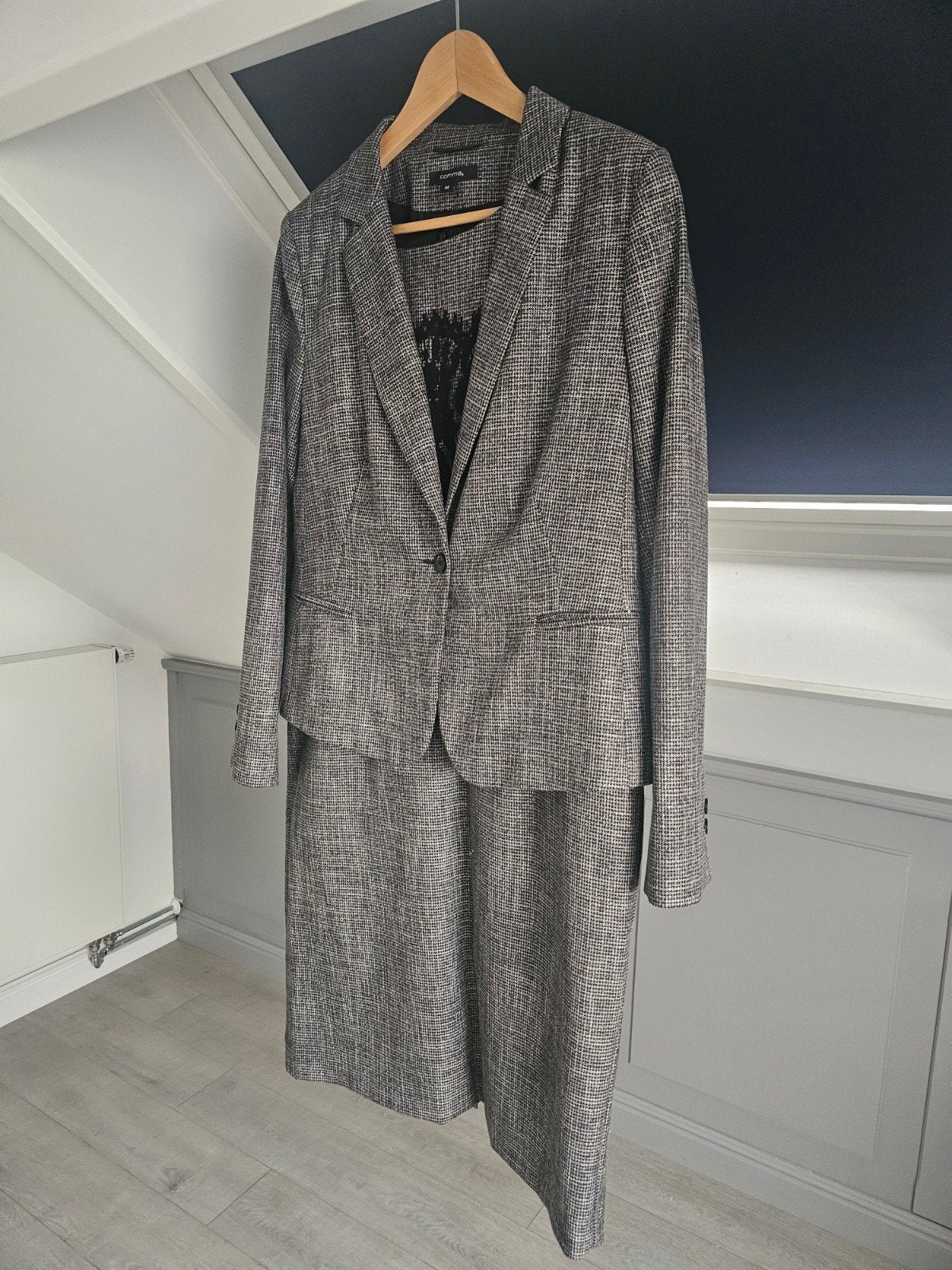Comma damespak [44]: blazer + jurk, zwart/wit, maat 44, Kostuum of Pak, Meerkleurig, Maat 42/44 (L), Zo goed als nieuw