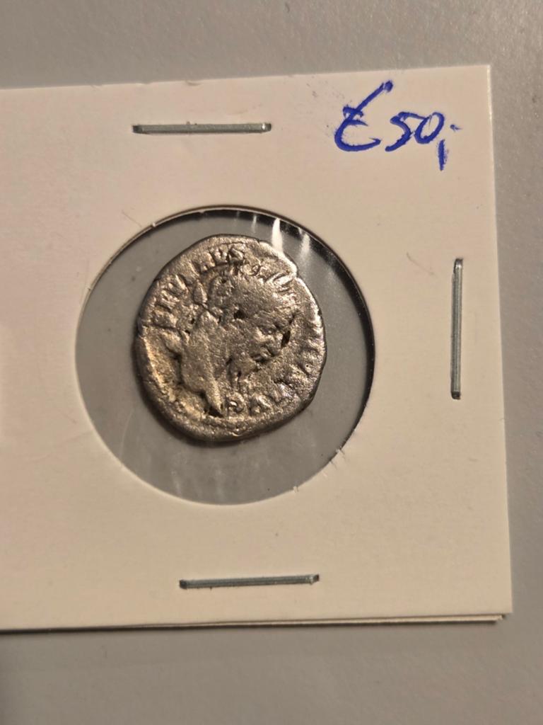 Zilveren Romeinse munt, mogelijk een denarius, Ophalen of Verzenden, Overige waardes, Losse munt, Zilver