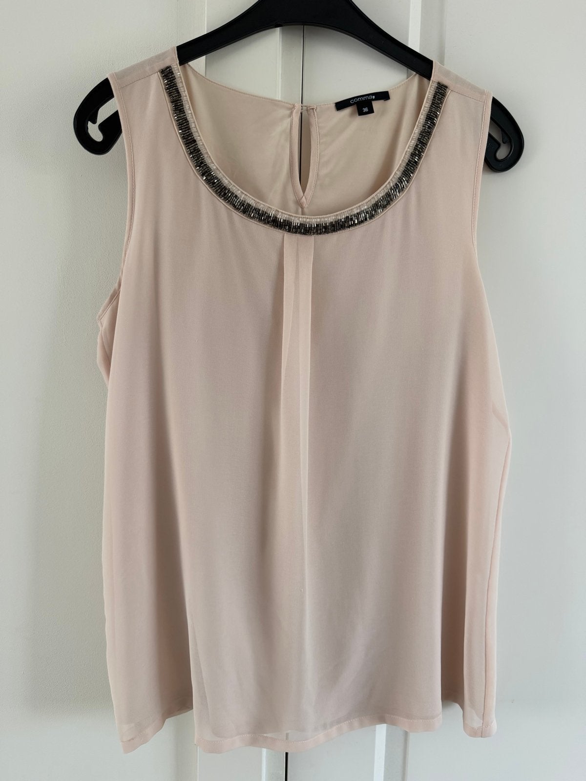Comma, top maat 36 met kraalapplicatie, Kleding | Dames, Verzenden, Beige, Zo goed als nieuw, Maat 36 (S)