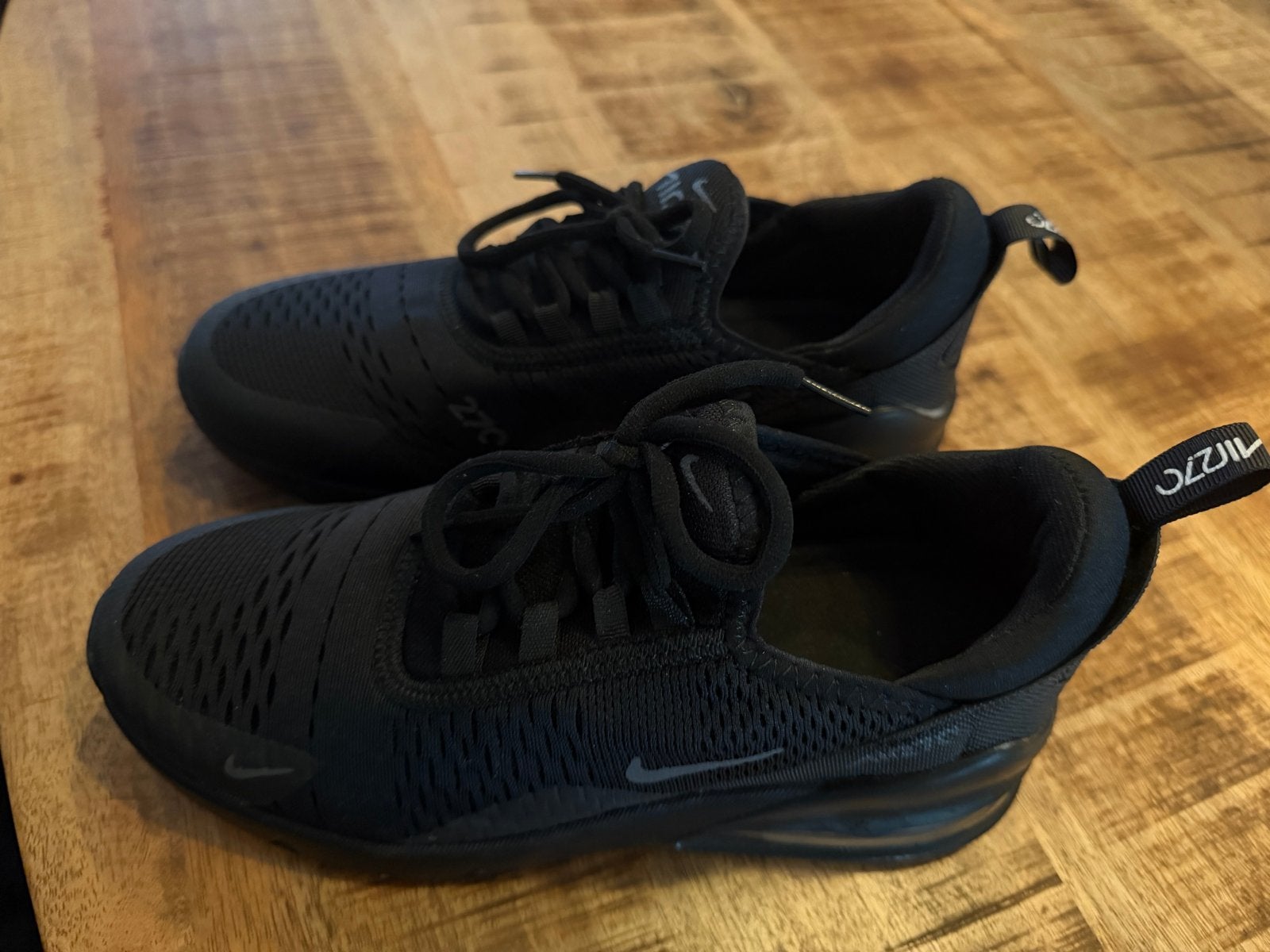 Nike Zwarte Sneakers - Maat 40 nooit gedragen!, Ophalen of Verzenden, Gedragen, Zwart, Sneakers of Gympen