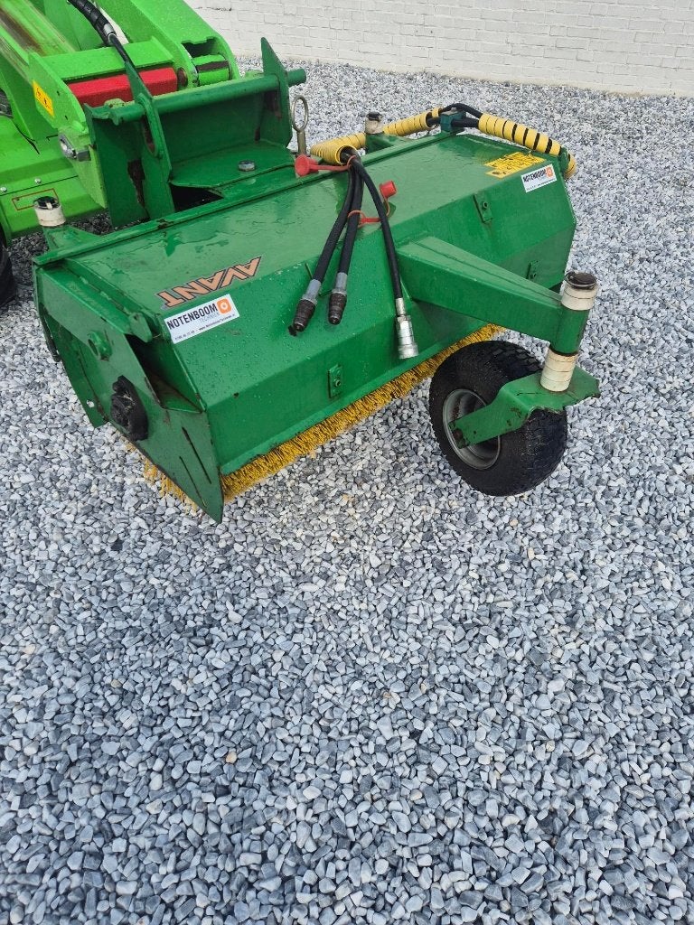 Avant veegmachine 105cm, Ophalen, Wiellader of Shovel