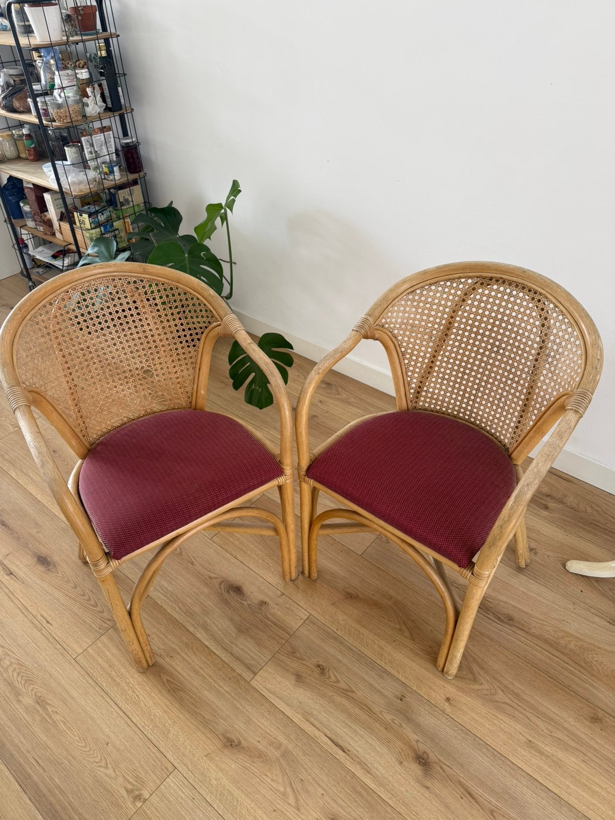 Two chairs, Ophalen, Gebruikt, Overige kleuren, Twee