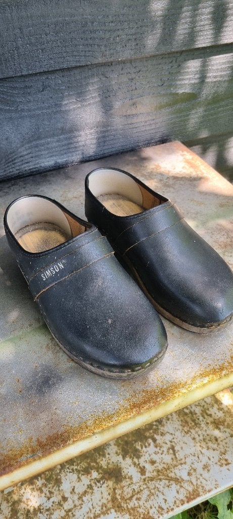 Klompen Maat 37 - Zwart € 7.00, Overige merken, Schoenen, Kinderen, Ophalen of Verzenden