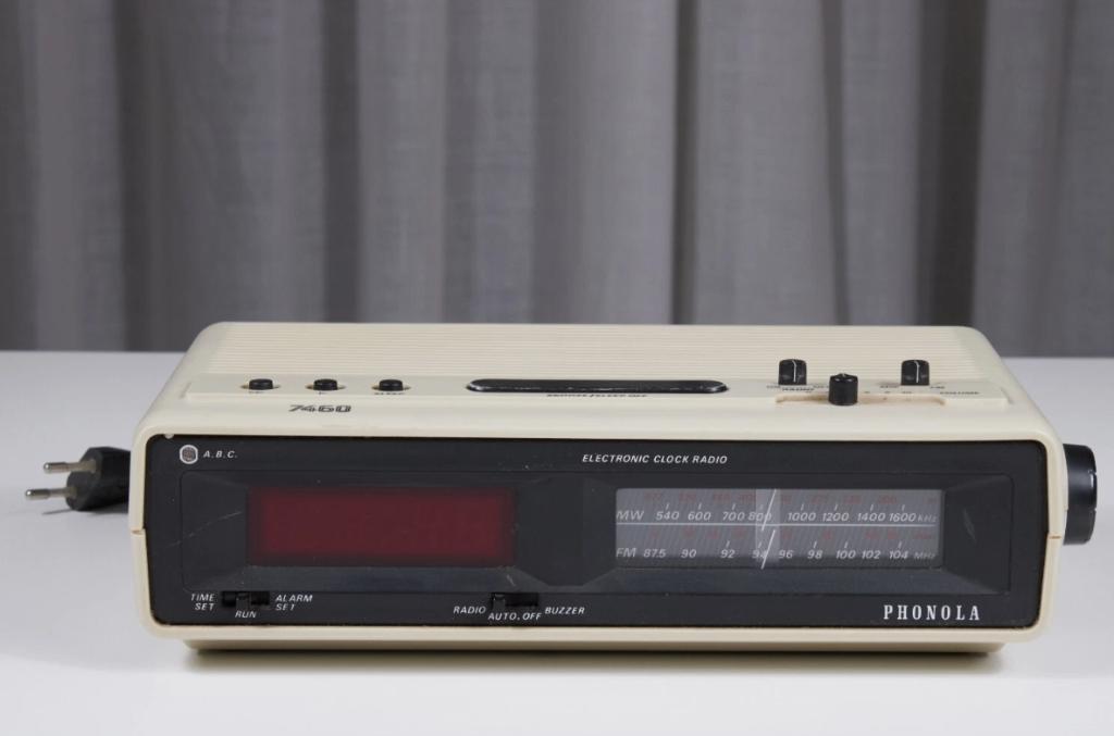Electronic Clock Radio 7460, Ophalen of Verzenden