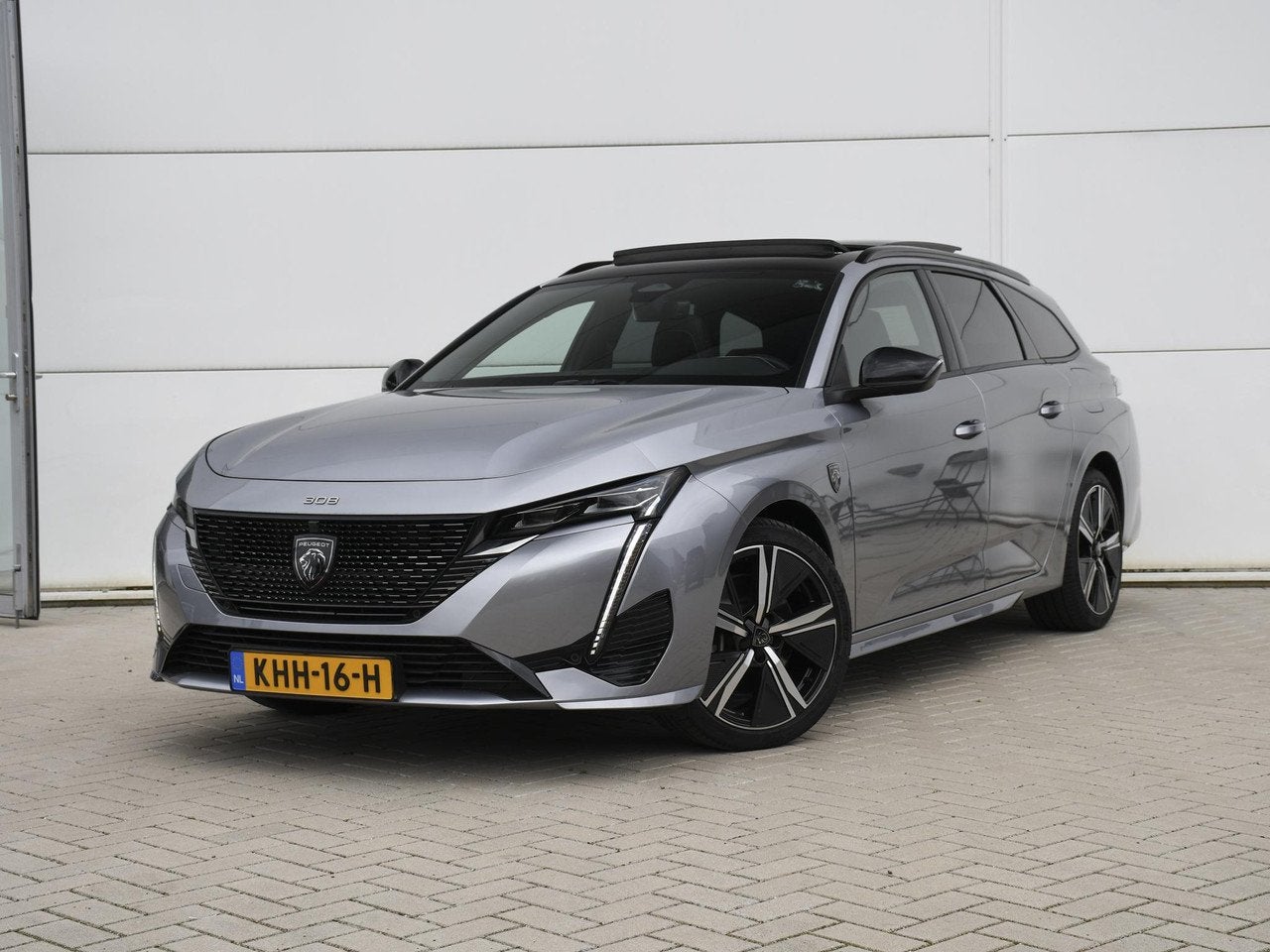 Peugeot 308 SW GT 1.6 Plug-in Hybrid 225pk Automaa PANO | 18, Automaat, Gebruikt, 4 cilinders, Hybride Elektrisch/Benzine