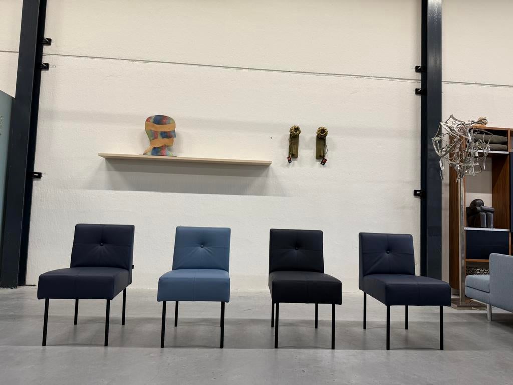 4 Nieuw Gelderland 7714 Knopenstoel Blauw leer Design stoel, Huis en Inrichting, Stoelen, Blauw, Nieuw, Leer, Vier