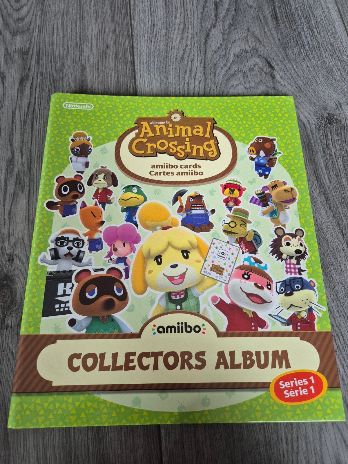 Animal Crossing Amiibo Kaarten Verzamelalbum Serie 1, Ophalen of Verzenden, Zo goed als nieuw, Boek of Catalogus