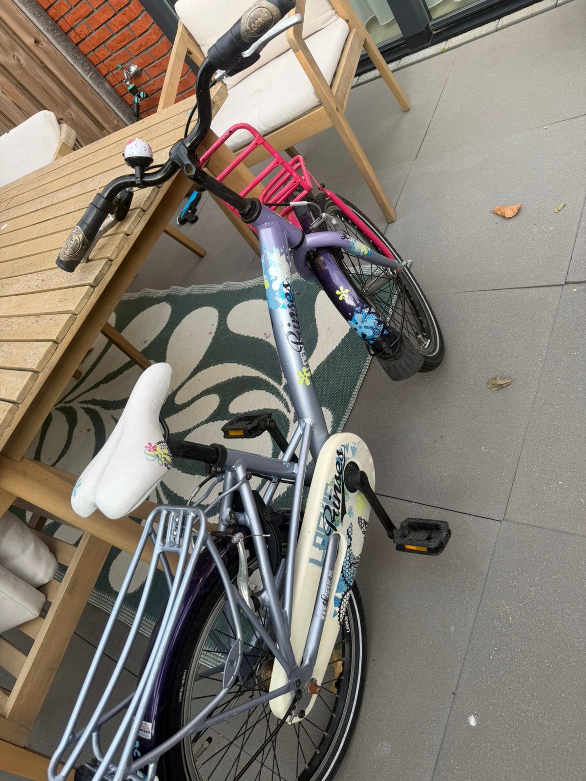 Loekie fiets 18inch, Ophalen, Zo goed als nieuw