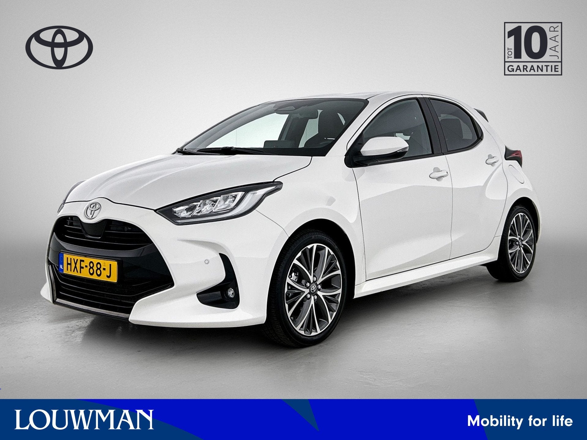 Toyota Yaris 1.5 Hybrid 130 Executive | BTW Voertuig | Stoel, 450 kg, Gebruikt, Wit, 1125 kg