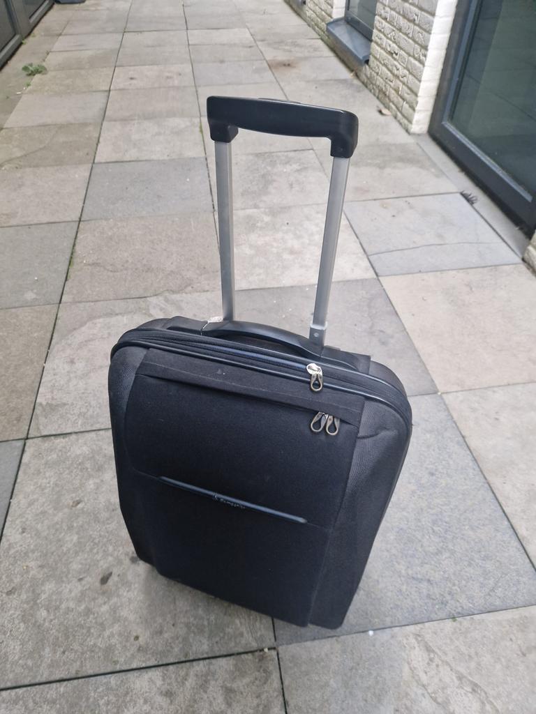 Samsonite reiskoffer zwart met wieltjes en uitschuifbaar, Sieraden, Tassen en Uiterlijk, Koffers, Ophalen, Zo goed als nieuw