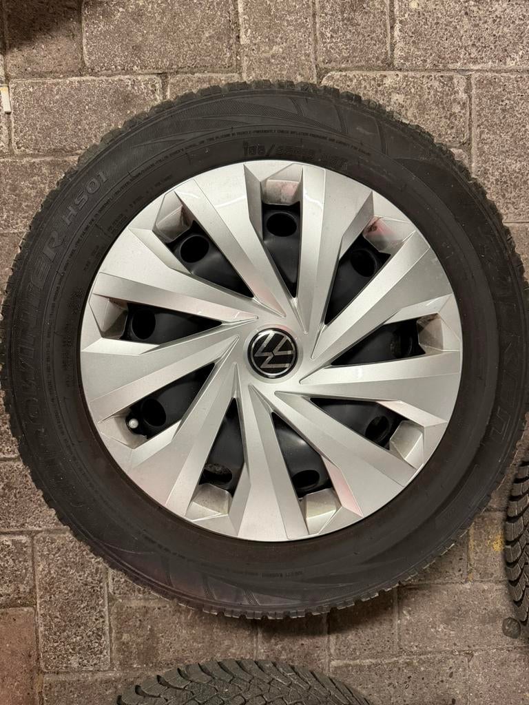 185/65/R15 Falken winterbanden met velg VW Polo, Auto-onderdelen, Banden en Velgen, 15 inch, Banden en Velgen, 185 mm, Winterbanden