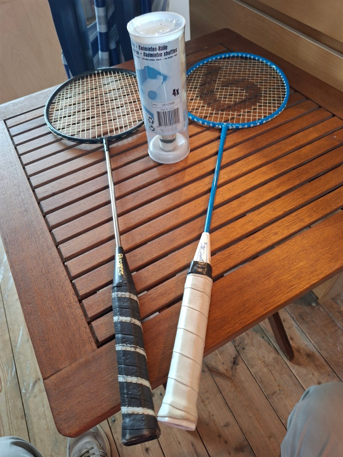 2 badmintonrackets (Rucanor, Benson) + 4 shuttles, Ophalen, Gebruikt, Racket(s)