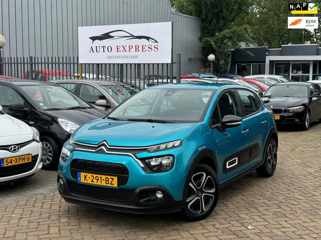 Citroen C3 1.2 PureTech Feel/Eerst eignaar/Navigatie/Cruise/, Auto's, 450 kg, Euro 6, 1199 cc, Blauw