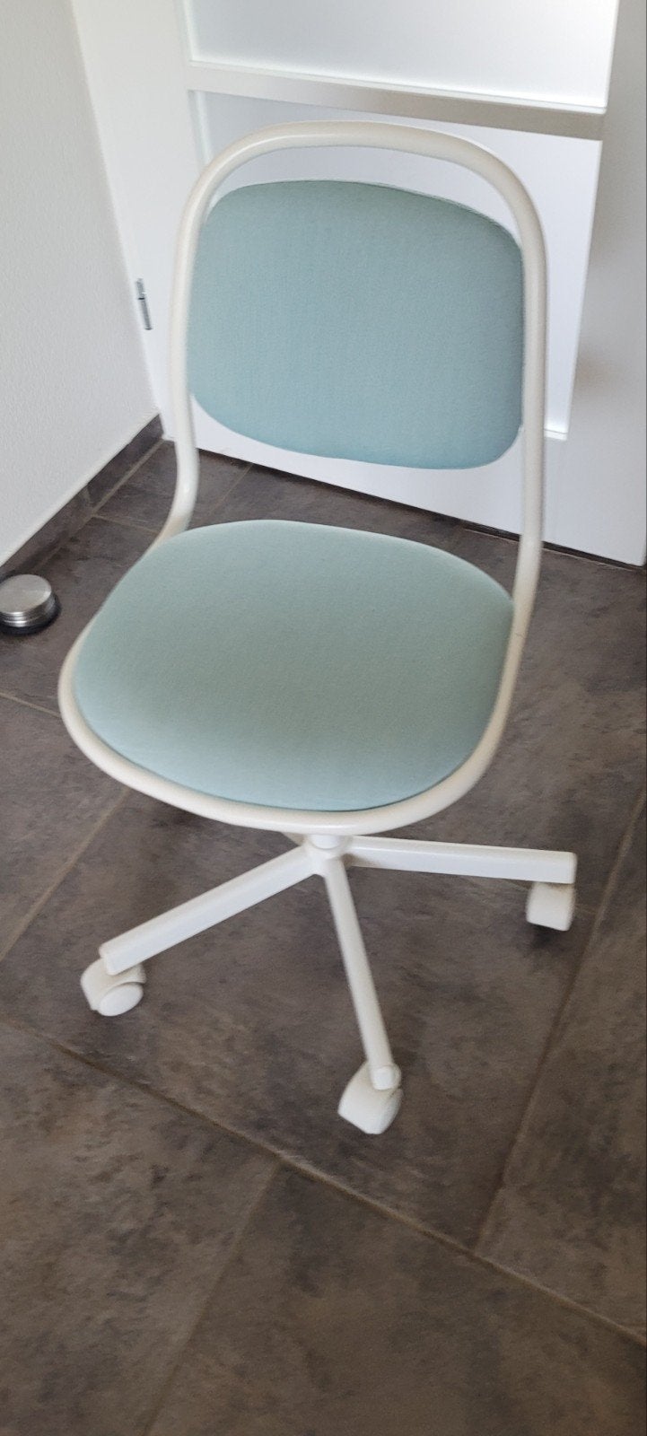 Ikea kinder bureaustoel, Ophalen, Zo goed als nieuw, Blauw