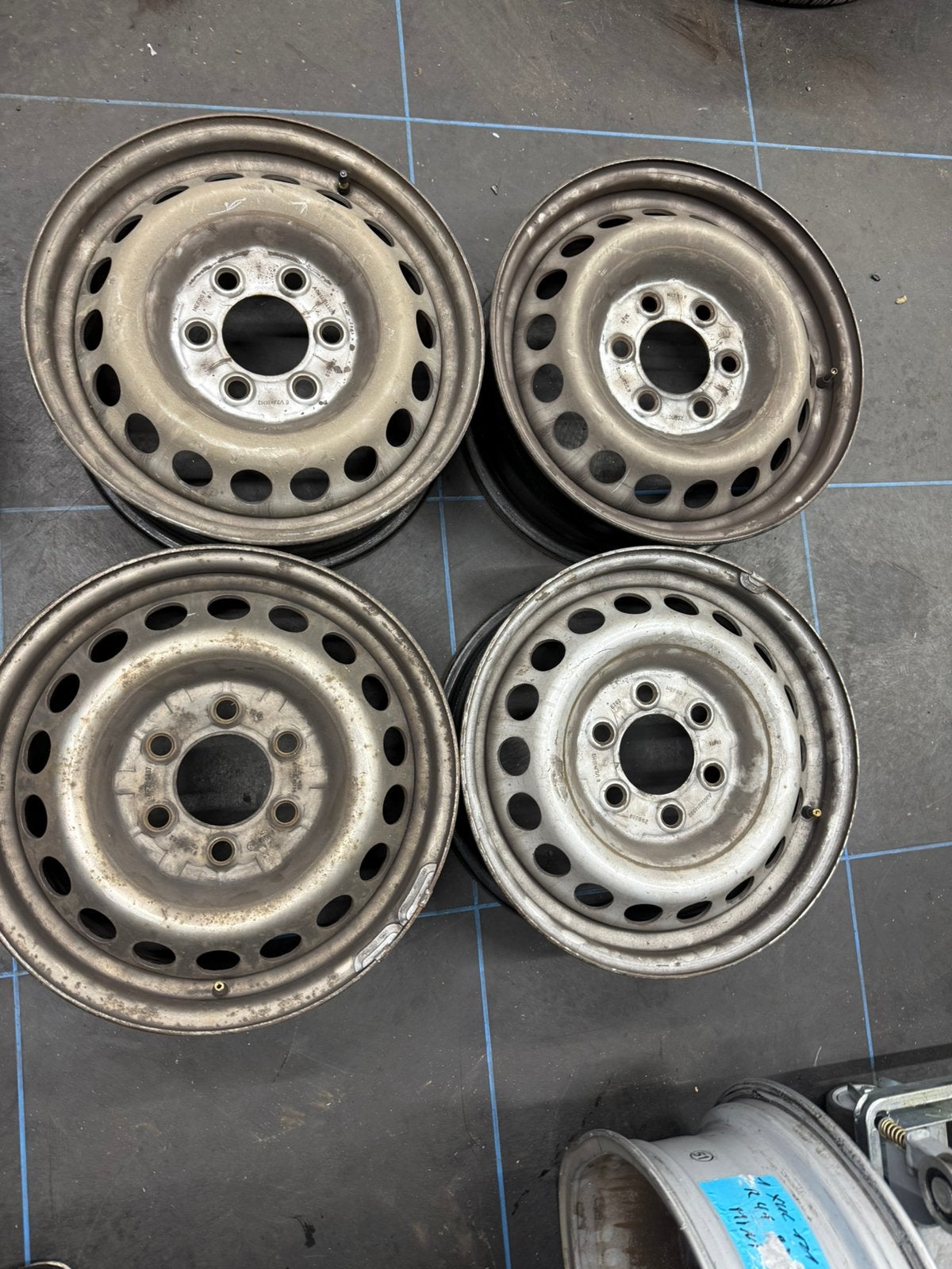 16 inch Steelies, Ophalen, Bestelwagen, 16 inch, 235 mm