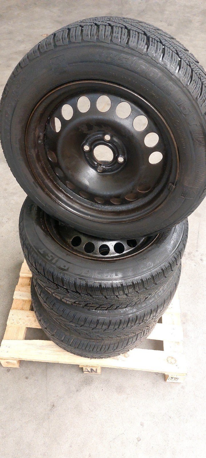 Winterbanden met velgen - Meriva A, Ophalen, Gebruikt, 15 inch, Banden en Velgen