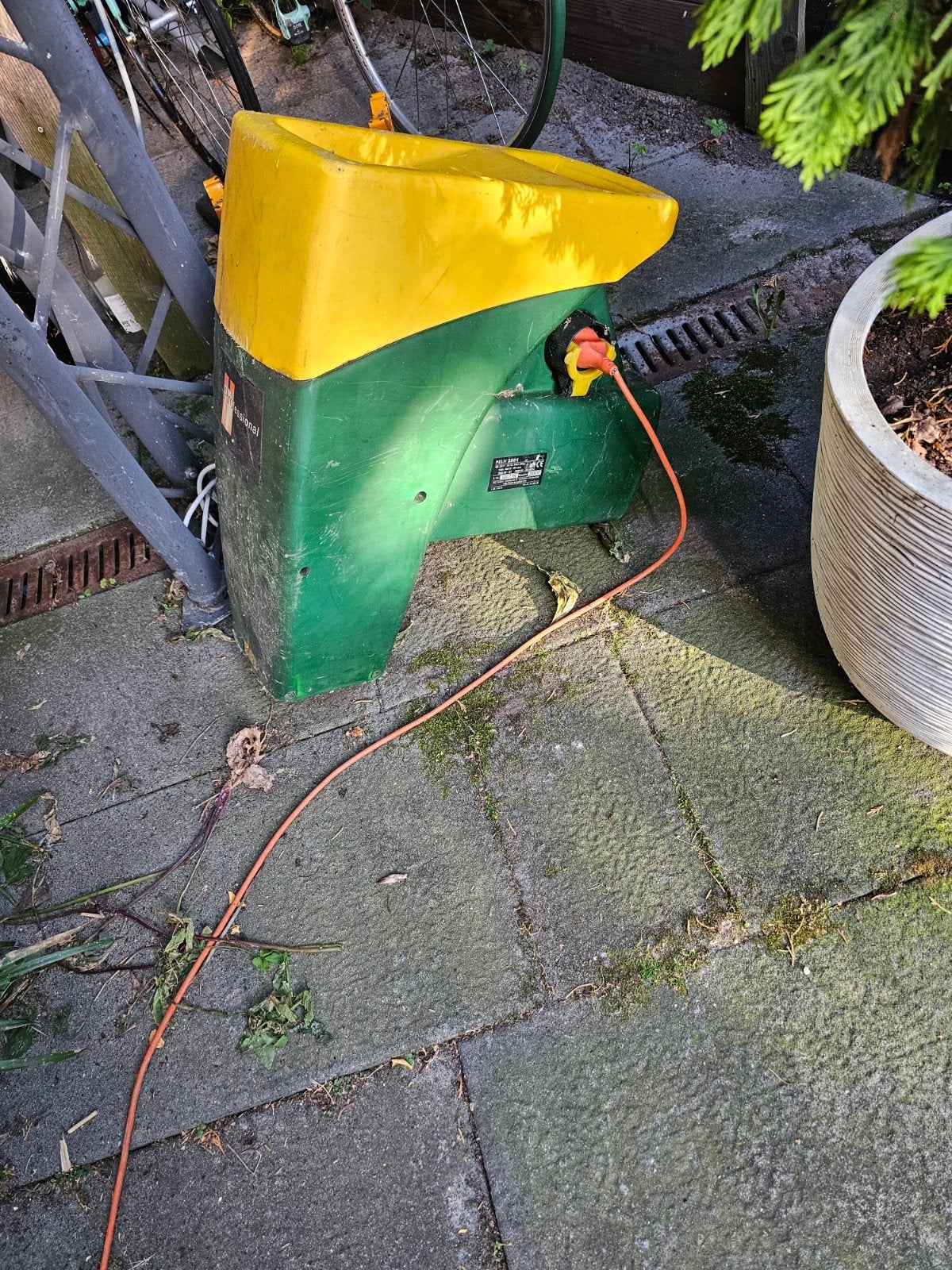 Hakselaar - Maakt van elke tak mooie snippers, Ophalen of Verzenden, Gebruikt, Elektrisch