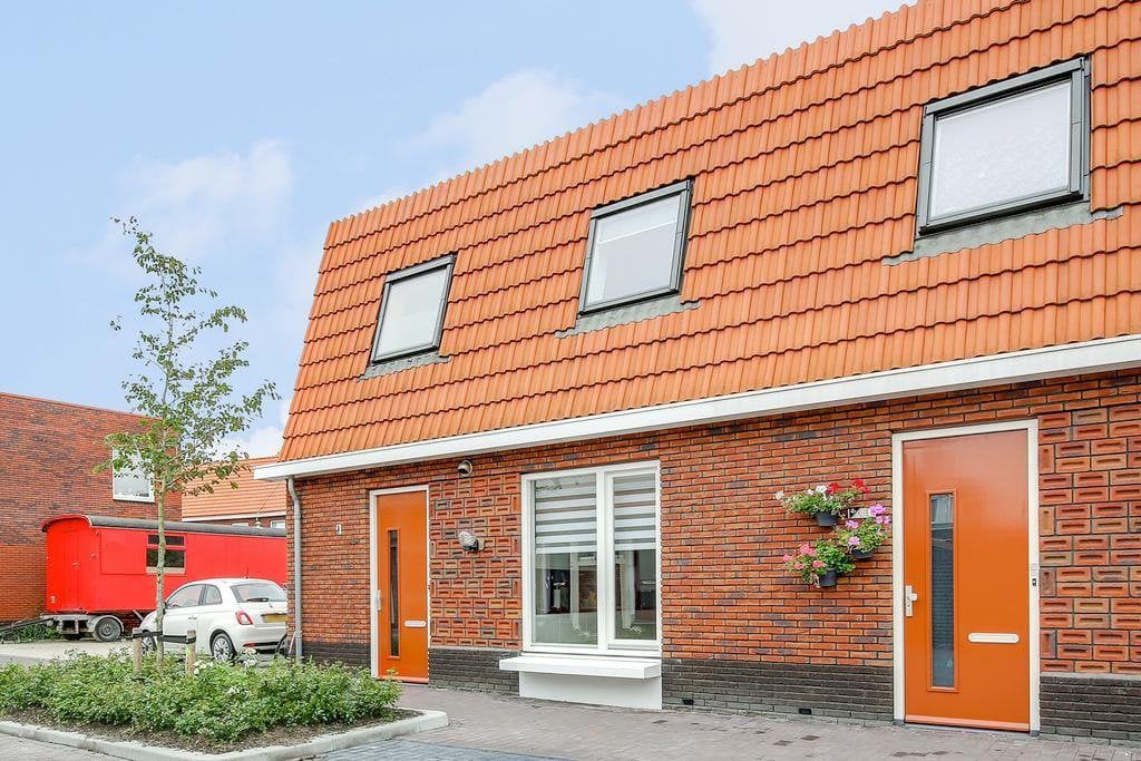 NEW LISTING // Zaandam – Rosmolenbuurt West  Tolstraat 6