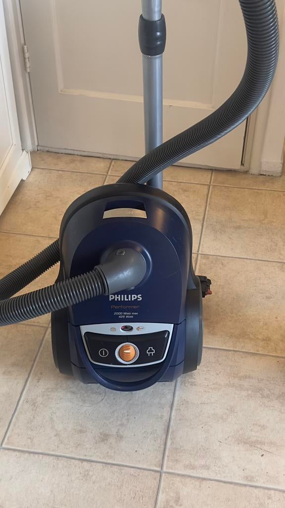 Stofzuiger Philips 2000 wat, Witgoed en Apparatuur, Stofzuigers, Zo goed als nieuw, 2000 watt of meer, Stofzak, Ophalen