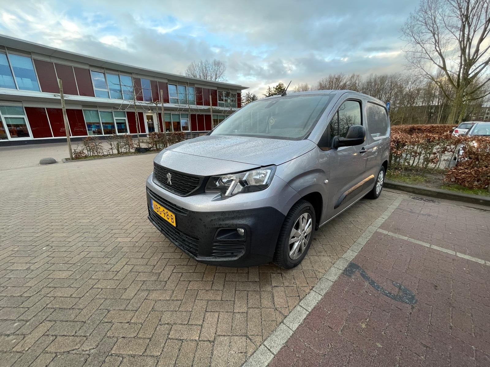 Peugeot Partner 1.6 Bluehdi 100pk 650kg 2-zits 2019, Auto's, Voorwielaandrijving, Stof, 1282 kg, 4 cilinders