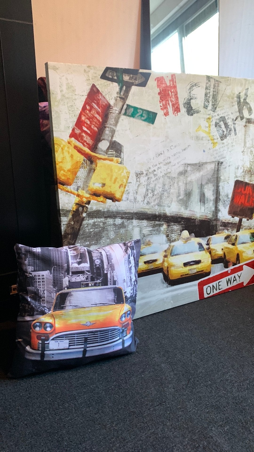 Canvas New York 80x80cm met bijpassend kussentje!, Ophalen, Zo goed als nieuw, Schilderij, 75 tot 100 cm