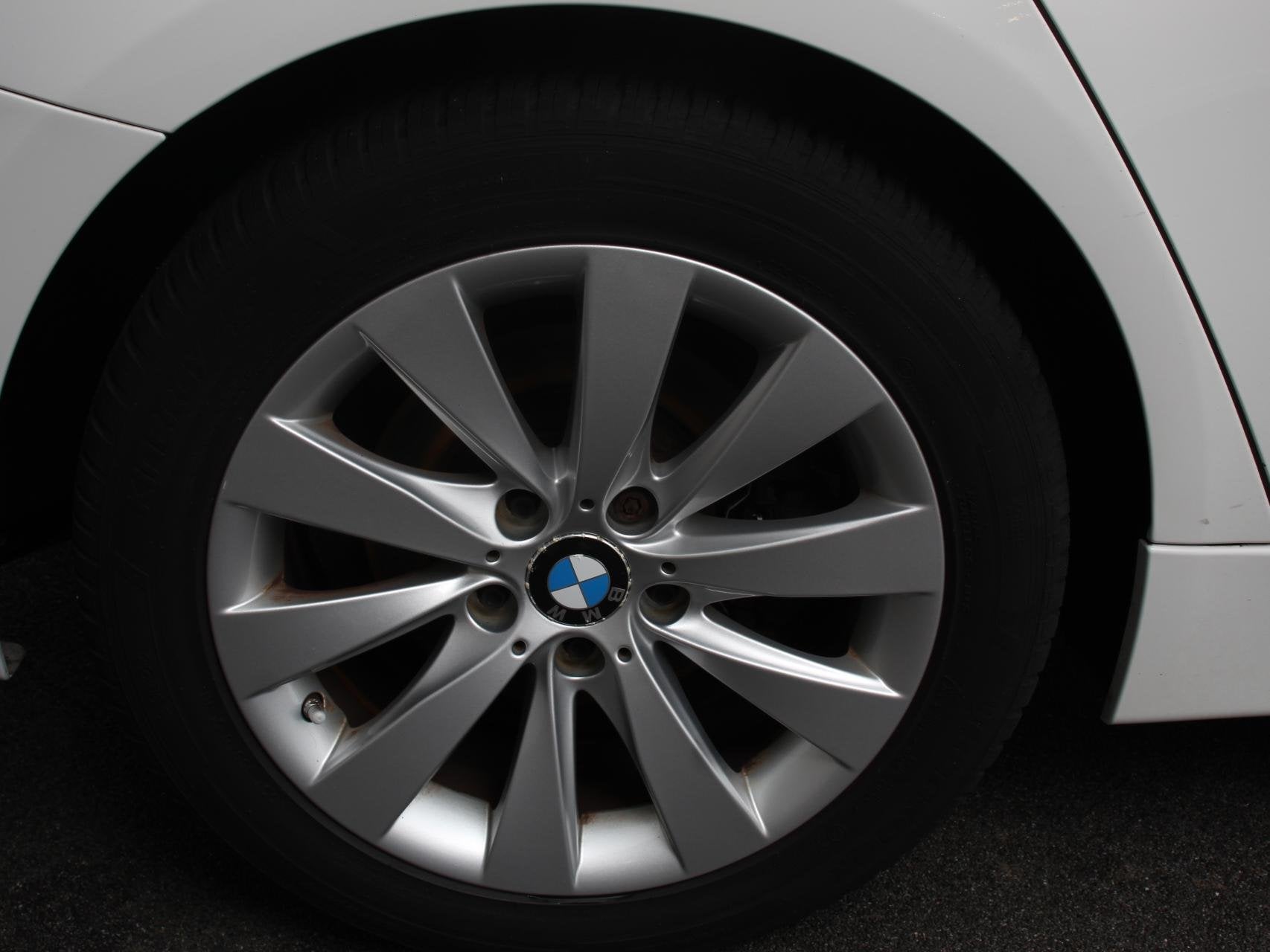 BMW 3-serie Touring 316i M Sport Edition High Executive Half, Gebruikt, Euro 6, 4 cilinders, Wit