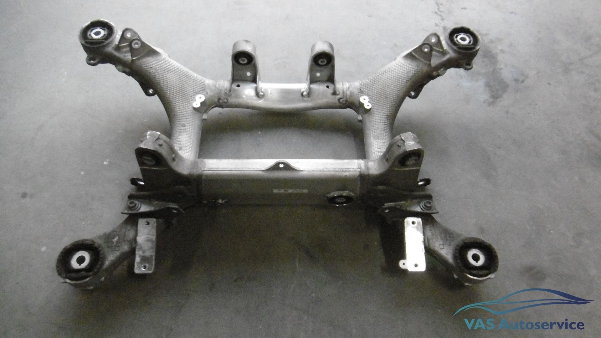 Aluminium subframe achterkant BMW 5-serie G30  33 31 6 861 2, Ophalen, Gebruikt, -, -