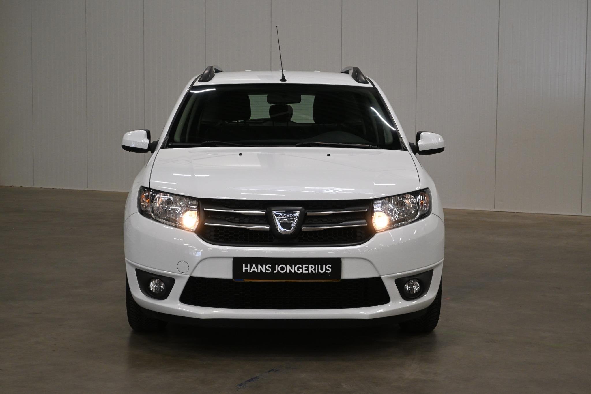 Dacia Logan MCV TCe 90 Prestige | TREKHAAK | NAVI | CRUISE C, Auto's, Voorwielaandrijving, Stof, Parkeersensor, Wit