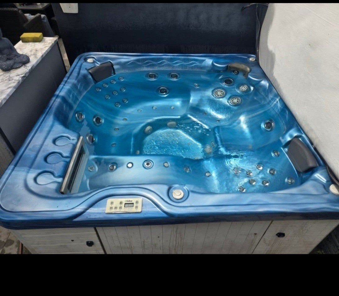 Jacuzzi met 62 jets, aromatherapie, Balboa systeem, Tuin en Terras, Zwembaden, Ophalen, Gebruikt, Minder dan 80 cm, Overige typen