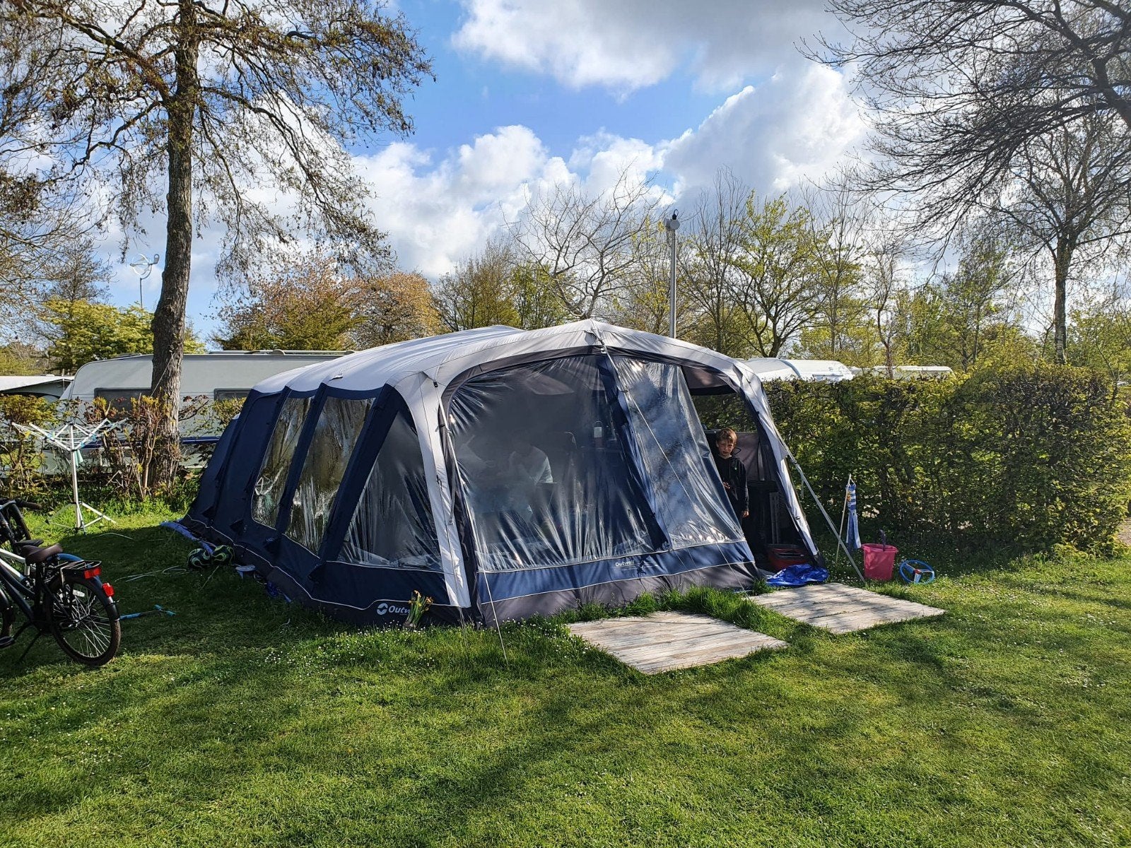 Ruime 7ATC Outwell tent - Ideaal voor gezinsvakanties, Ophalen, Gebruikt