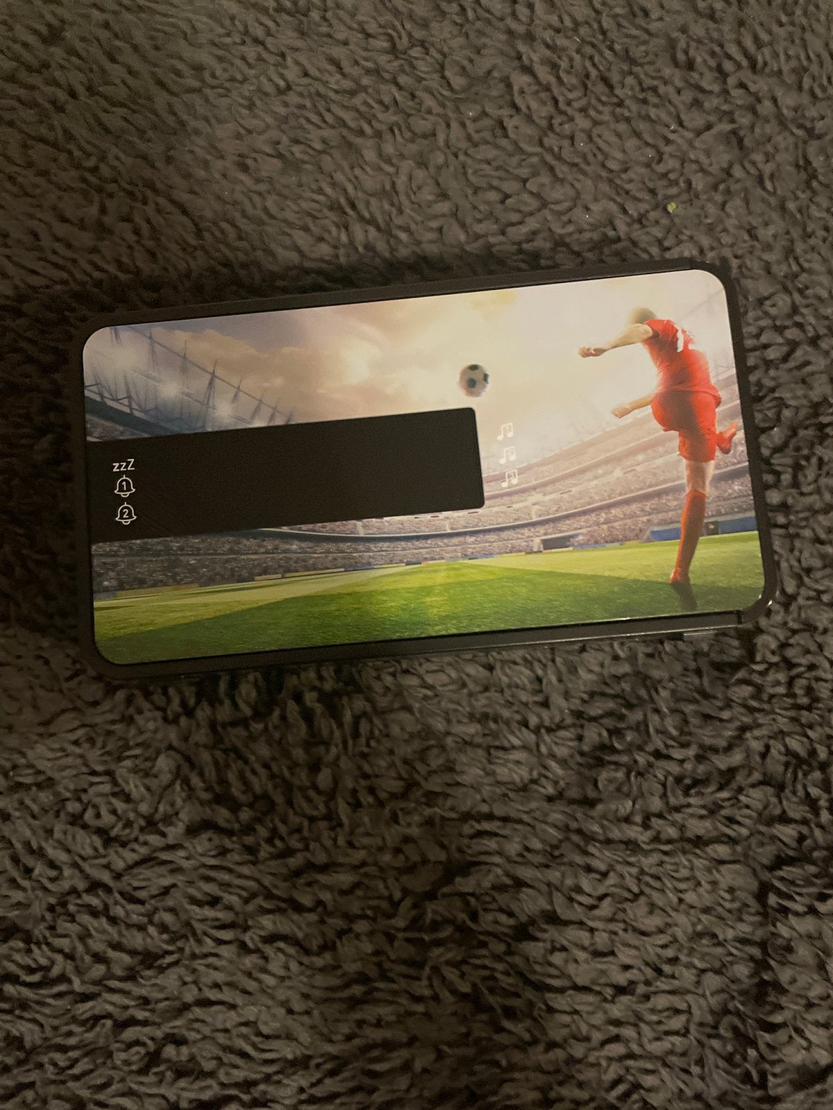 Digitale wekker met voetbalthema en alarmfunctie, Ophalen of Verzenden, Zo goed als nieuw, Digitaal