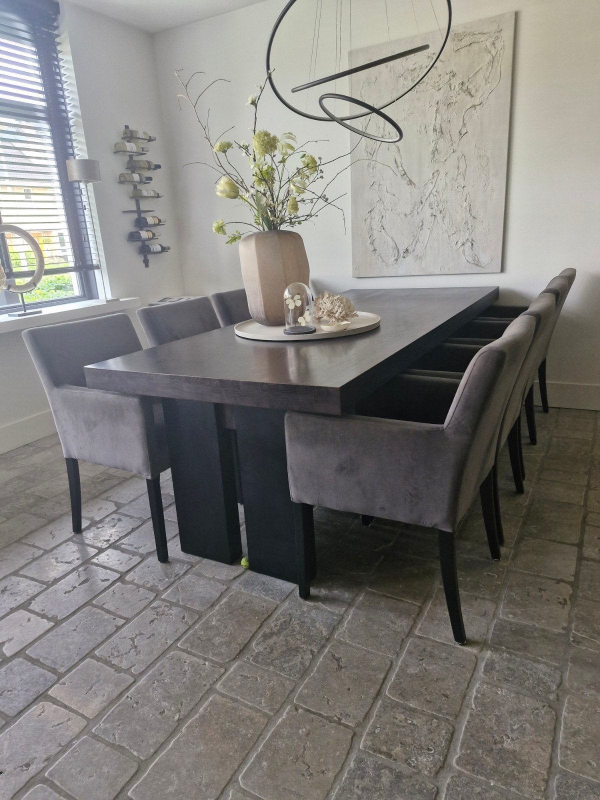 Mooie eethoek! Tafel Keijser en Co & 8 velvet grijze stoelen, Ophalen, Gebruikt, 6 tot 8 stoelen